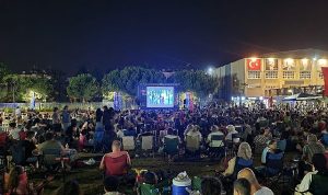Aydın Büyükşehir Belediyesi’nin Sinema Geceleri beğeni topluyor