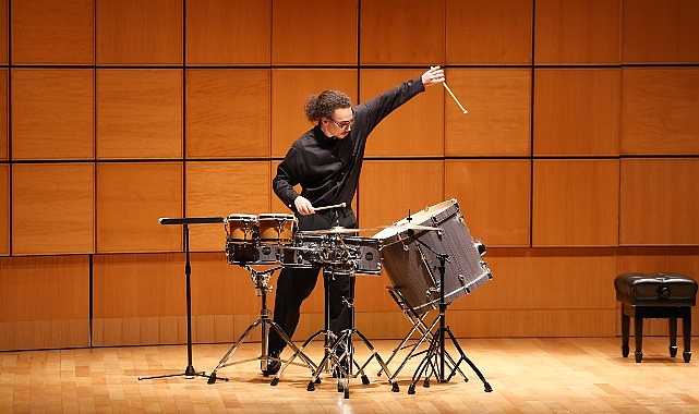 İş Sanat’ın 24. Sezon “Parlayan Yıldızlar” Başvuruları Devam Ediyor