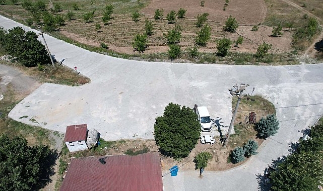 Karamürsel Çamdibi Mahallesi’ne parke