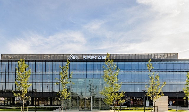 Şişecam Elektrikli Araçlara Özel Üreteceği Camlarla Temiz Geleceğe Katkı Sağlayacak