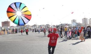 Küçükçekmece’deki Uçurtma Şenliği’nde 7’den 70’e Eğlence