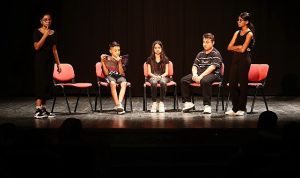 Tepecikli Gençlerden Tiyatro Şöleni