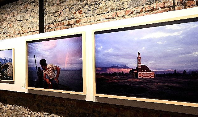 Ara Güler Arşivinden ‘Renkli Anadolu’ Sergisi Ziyarete Açıldı