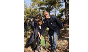 Enerjisa Üretim’den Çanakkale’deki Arıcılara Ekipman ve Fidan Desteği