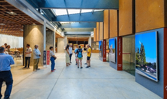 Halil Altındere’nin ‘Troya Video Üçlemesi’ Sergisi Ziyaretçilere Açıldı