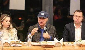 Başkan Engin’den, Nar Çiçeklerini Yetiştiren Öğretmenlere 24 Kasım Kutlaması