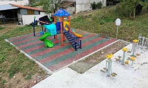 Kocaeli Büyükşehir’den köylere futbol sahası