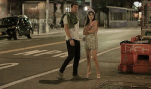 Netflix, başrollerini Kıvanç Tatlıtuğ ve Beren Saat’in paylaştığı yeni filmi İstanbul İçin Son Çağrı’nın resmi fragmanını yayınladı