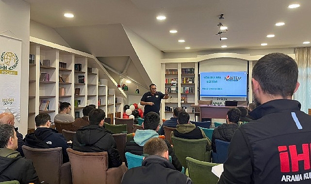 Büyükşehir İtfaiyesi’nden İHH’ya eğitim desteği