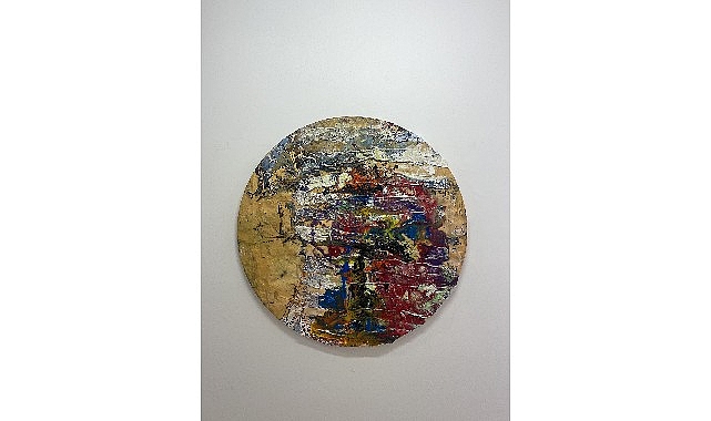 Çağdaş Ebru Sanatçısı ve TOÇEV Kurucusu Ebru Uygun, TOÇEV’in 30. Yılını Kişisel Sergisi “Metanoya” ile Onurlandırıyor