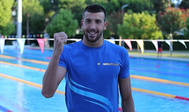 Rekortmen milli yüzücümüz Emre Sakcı  Avrupa 3’üncüsü oldu