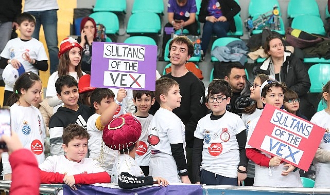 Bağcılar’da VEX – Uluslararası Robotik Yarışması coşkusu yaşandı