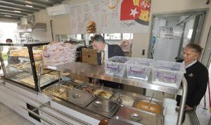 Bayraklı’nın sosyal tesislerinde yeni yılda zam yok!