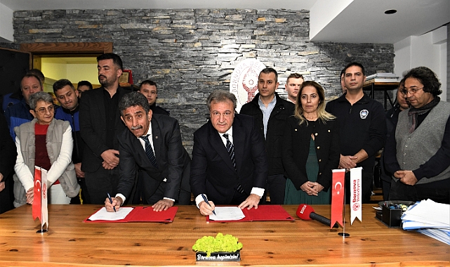 Bornova Belediyesi’nde tüm çalışanları sevindiren sözleşme