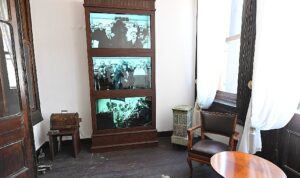 Cumhuriyet’in kuruluşuna tanıklık eden eserler hikâyeleriyle büyülüyor