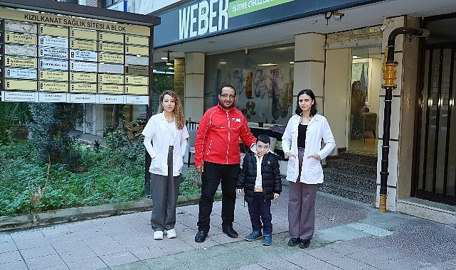 Küçük Berat’a Türk Kızılay’dan İşitme Cihazı