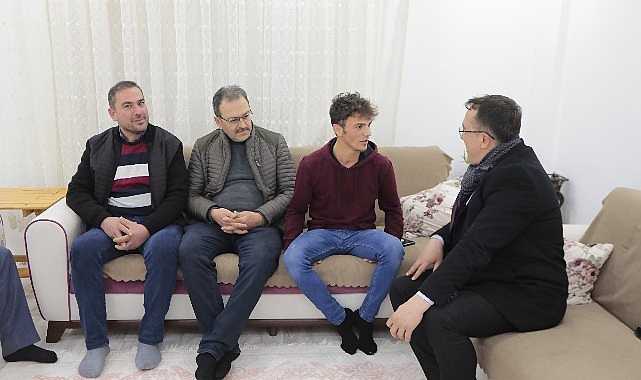 Ak Parti Belediye Başkan Adayı Savran’dan ev ziyaretleri