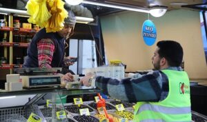 Derince’de pazar esnafına sıcak sabah çorbası