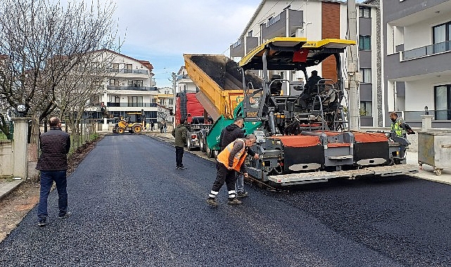 Gölcük’te Yazlık Termal Sokak asfaltlandı