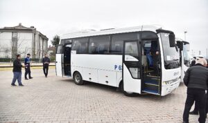 Kartepe’de öğrencilere güvenli yolculuk