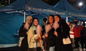 Büyükşehir’den iftar sonrası ikramlar