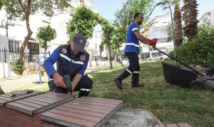 Buca’nın parklarında yaza hazırlık