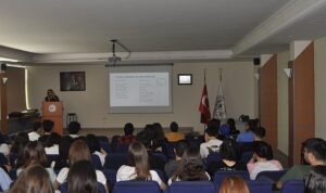 EÜ’de “Yaşamı ve Şiirleriyle Bir Garip Orhan Veli” konuşuldu