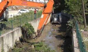 KanlıDere’de temizlik çalışmalarına başladı