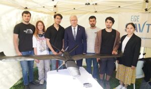 Egeli gençlerin tasarladığı İHA, TEKNOFEST’te havalanacak