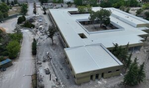 Engelsiz Yaşam Merkezinde cephe imalatı yapılıyor