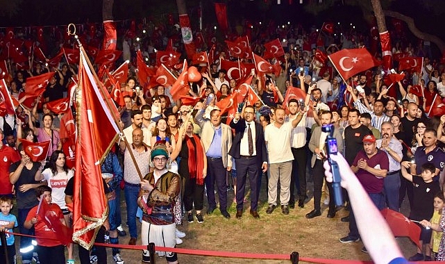 Balçova’da muhteşem Zafer Bayramı Coşkusu