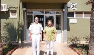Didim Belediye Başkanı Hatice Gençay, Didim’e yeni atanan Garnizon Komutanı Deniz Albay Erkut Arslan’a hayırlı olsun ziyaretinde bulundu.
