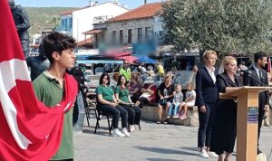 Foça kurtuluşunun 102. yılını kutladı.