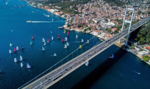 İstanbul Boğazı, İBB’nin katkılarıyla düzenlenen 23. Bosphorus Cup’a ev sahipliği yaptı.
