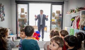 Başkan Tugay’dan yeni anaokulları müjdesi  “Fiyatlar yarıya düştü okul sayısı iki katına çıkacak”