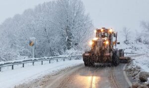 Kar Yağışı Sonrası Ekipler Sahaya İndi