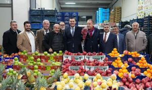 Başkan Zeyrek Hal Esnafı ile Bir Araya Geldi