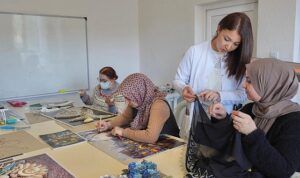 Çeşme Belediyesi sanat ve eğitim kursları başladı