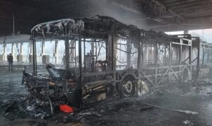 Otobüs Yangınının Ulaşıma Etkisi Olmayacak