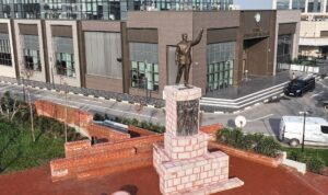 Atatürk Heykeli Kalıcı Yerine Kavuştu