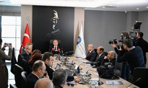 Başkan Böcek konaklama tesisleri ile ilgili yetki karmaşasına açıklık getirdi