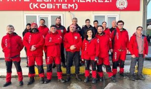 Büyükşehir İtfaiyesi’nden AKUT’a eğitim