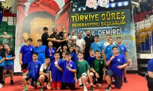 Kağıtspor’dan şampiyonluklarla dolu bir yıl