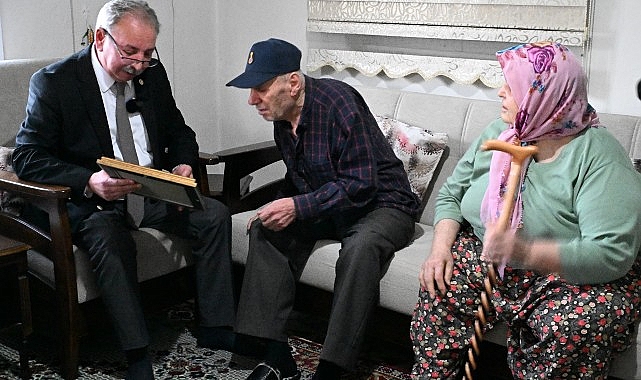 Salihli Belediyesi’nden Şehit Ailelerine Anlamlı Ziyaret