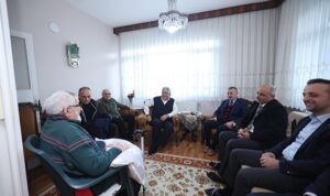 Büyükakın’dan, milli güreşçiye vefa ziyareti