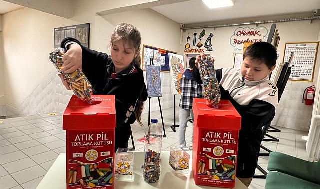 Büyükşehir, atık pillerin çevreye verdiği zararı gençlere anlattı; Atık pillerinizi çöpe atmayın