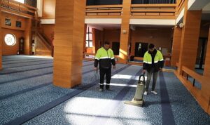 Dikili Belediyesi’nden Ramazan Ayı Öncesi Cami Temizliği