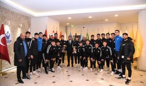 Kahramankazan Belediyespor’dan Çifte Şampiyonluk