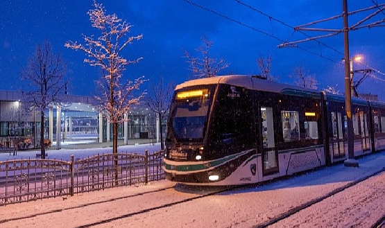Kocaeli Büyükşehir’in milyonluk yatırımları beyaz örtü ile kaplandı; Dev yatırımlardan kartpostallık görüntüler