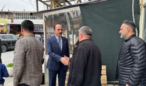 Başkan Altay esnafların ve Konyalıların bayram heyecanına ortak oldu